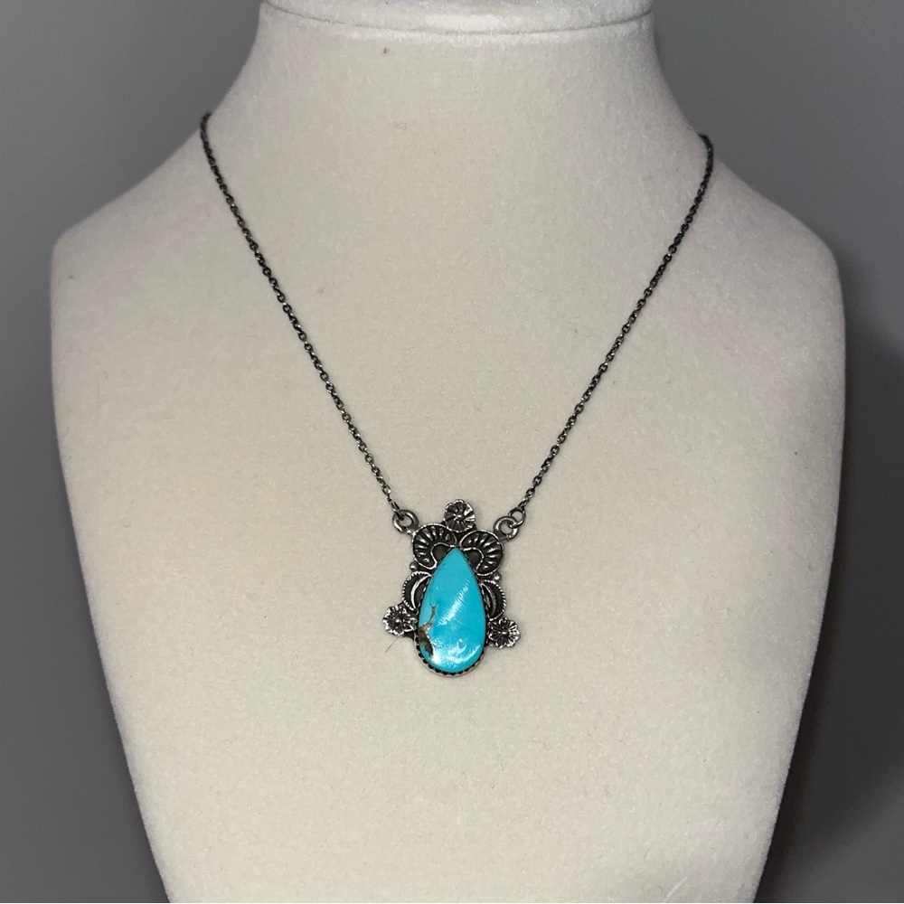 Turquoise Pendant Necklace